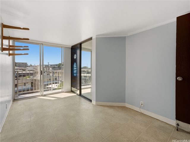 1720 Huna Street B501, Honolulu, HI 96817