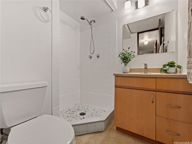 1720 Huna Street B501, Honolulu, HI 96817
