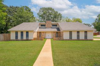 2708 Northridge Dr, Longview, TX 75604