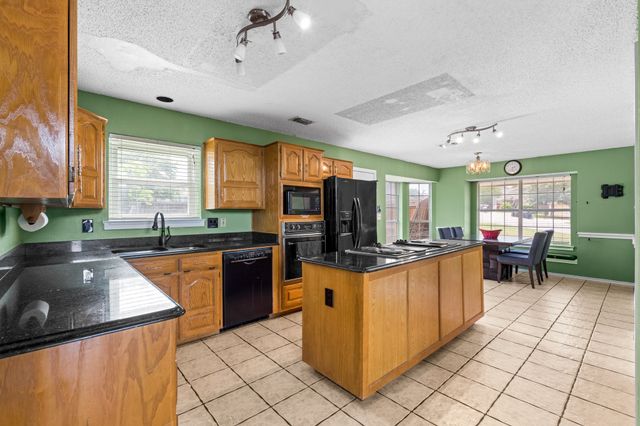10201 Buffalo Grove Road, Fort Worth, TX 76108