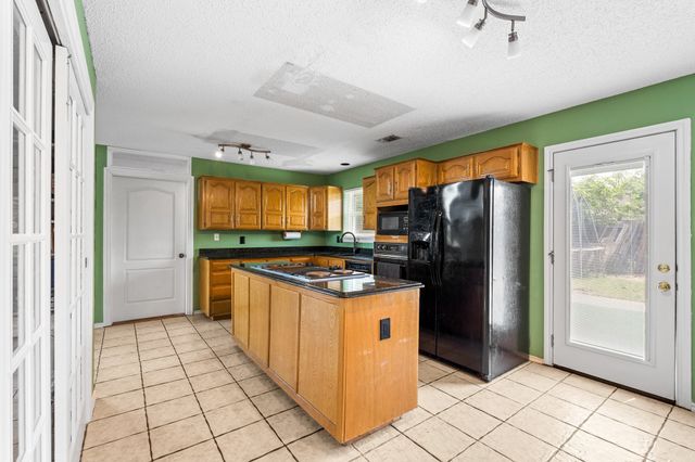 10201 Buffalo Grove Road, Fort Worth, TX 76108