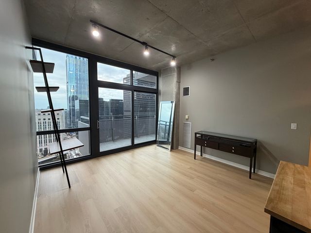 235 W Van Buren Street 2613, Chicago, IL 60607