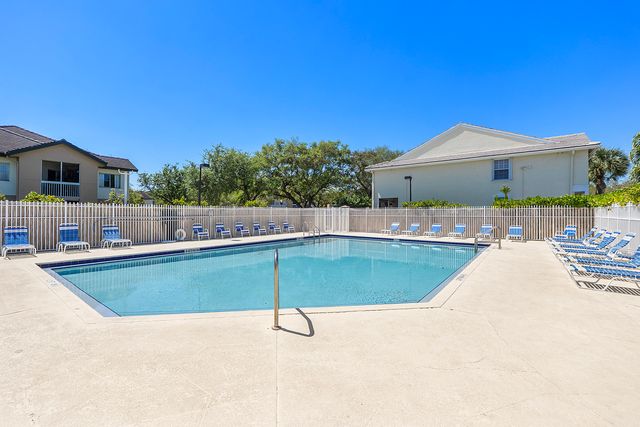 9905 NW 57th Manor, Coral Springs, FL 33076