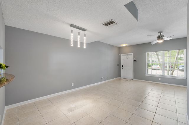 9905 NW 57th Manor, Coral Springs, FL 33076