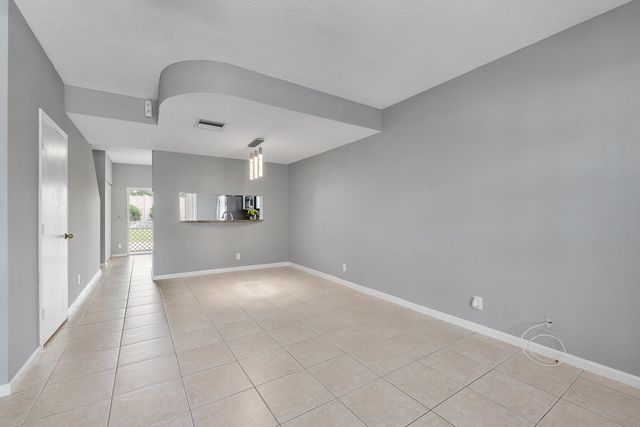9905 NW 57th Manor, Coral Springs, FL 33076
