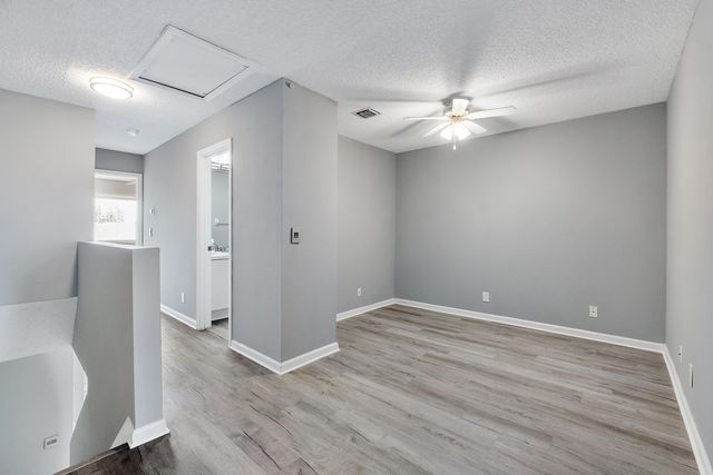 9905 NW 57th Manor, Coral Springs, FL 33076