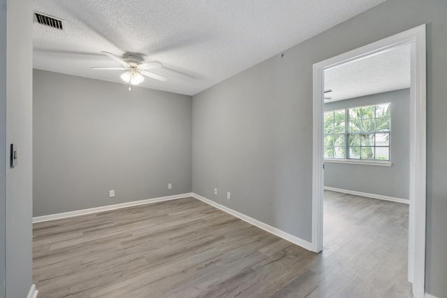 9905 NW 57th Manor, Coral Springs, FL 33076