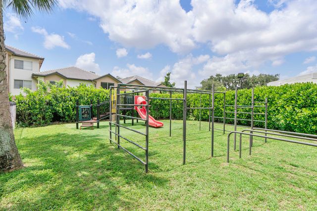 9905 NW 57th Manor, Coral Springs, FL 33076