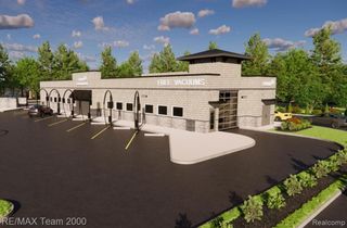 13400 W 8 Mile Road, Oak Park, MI 48237