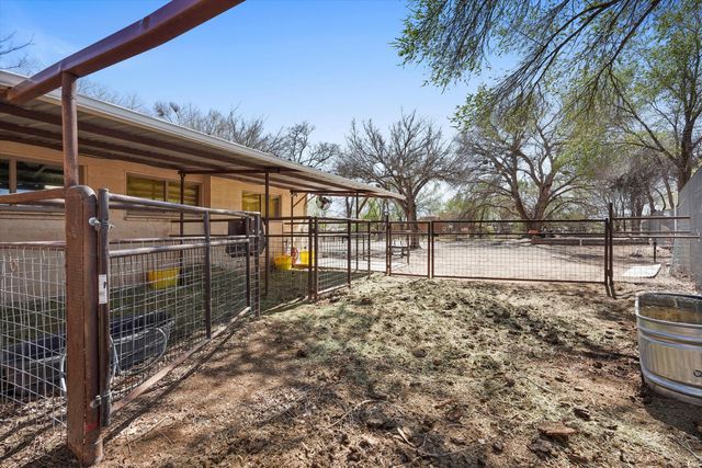 6735 Corrales Road, Corrales, NM 87048