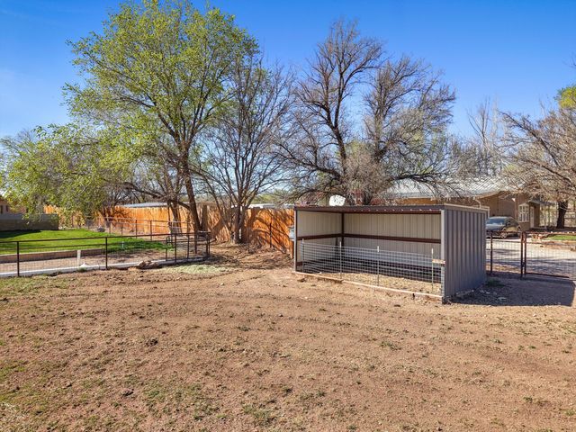 6735 Corrales Road, Corrales, NM 87048