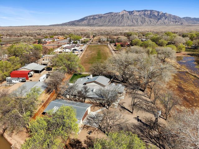 6735 Corrales Road, Corrales, NM 87048