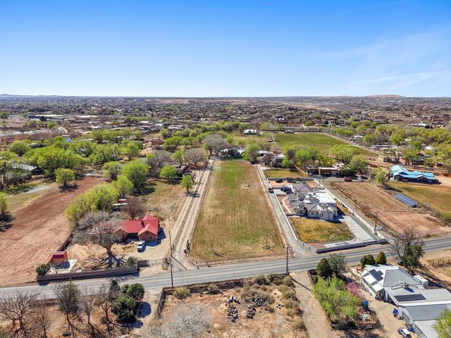 6735 Corrales Road, Corrales, NM 87048