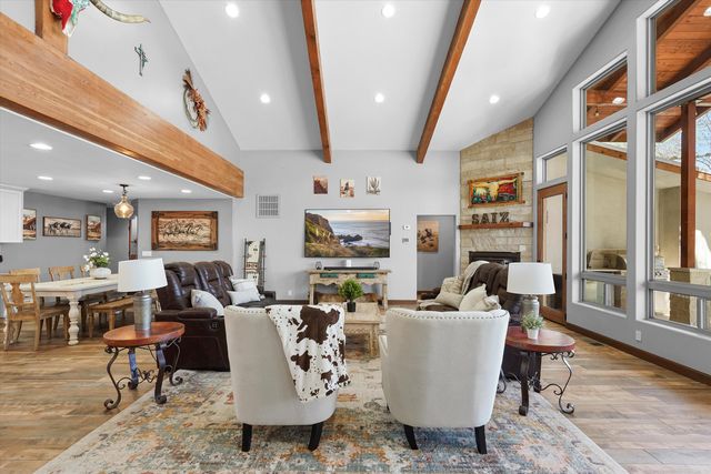 6735 Corrales Road, Corrales, NM 87048