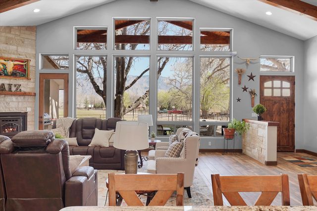 6735 Corrales Road, Corrales, NM 87048