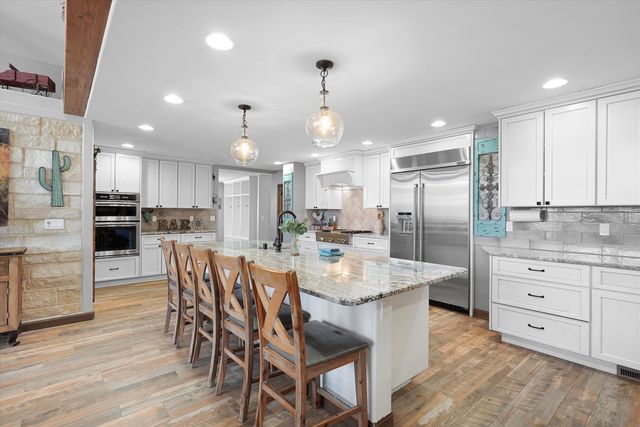 6735 Corrales Road, Corrales, NM 87048