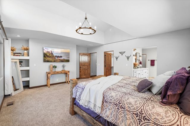 6735 Corrales Road, Corrales, NM 87048