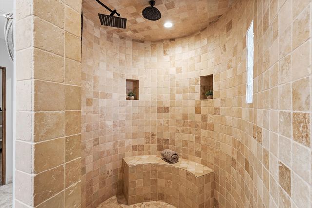 6735 Corrales Road, Corrales, NM 87048