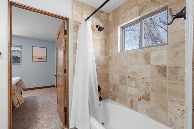 6735 Corrales Road, Corrales, NM 87048