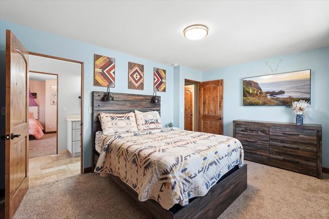 6735 Corrales Road, Corrales, NM 87048