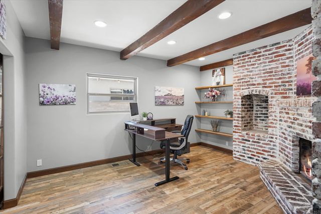 6735 Corrales Road, Corrales, NM 87048