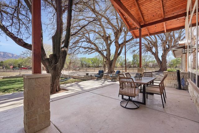 6735 Corrales Road, Corrales, NM 87048