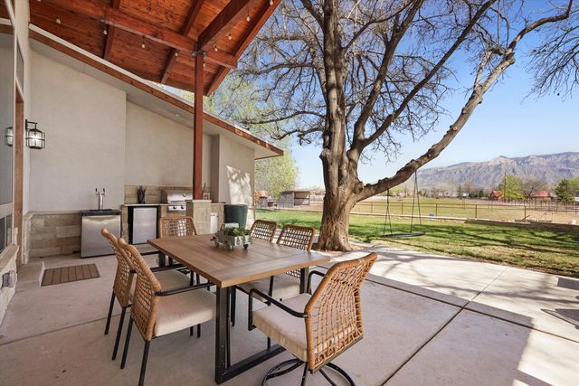 6735 Corrales Road, Corrales, NM 87048