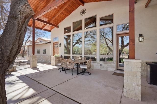 6735 Corrales Road, Corrales, NM 87048