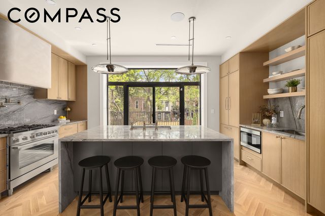 826 Putnam Avenue, New York City, NY 11221