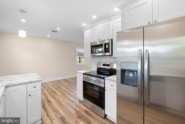 22 MEMORIAL DR, New Castle, DE 19720
