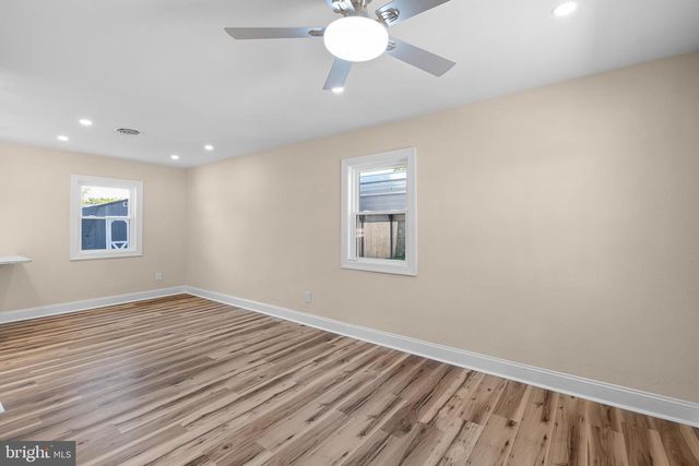 22 MEMORIAL DR, New Castle, DE 19720