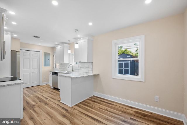 22 MEMORIAL DR, New Castle, DE 19720
