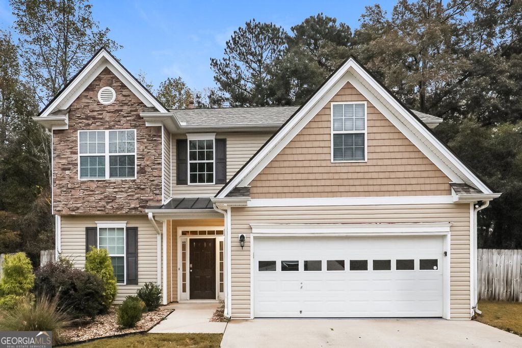 204 Sandstone Drive, Hampton, GA 30228