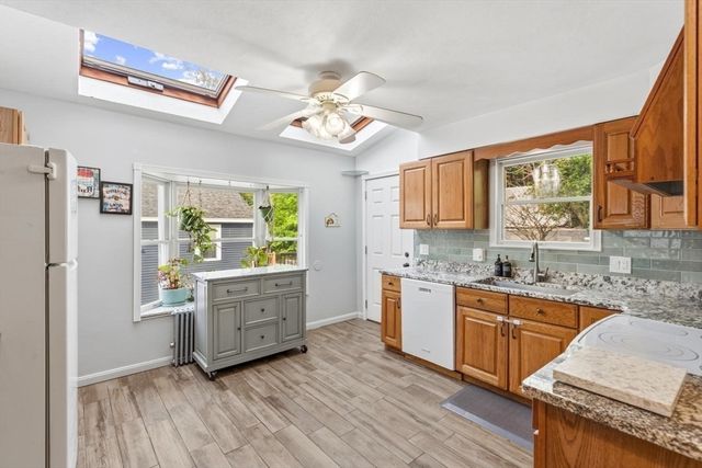 29 Woodlawn St, Lynn, MA 01904