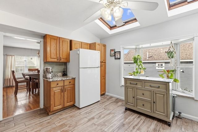 29 Woodlawn St, Lynn, MA 01904