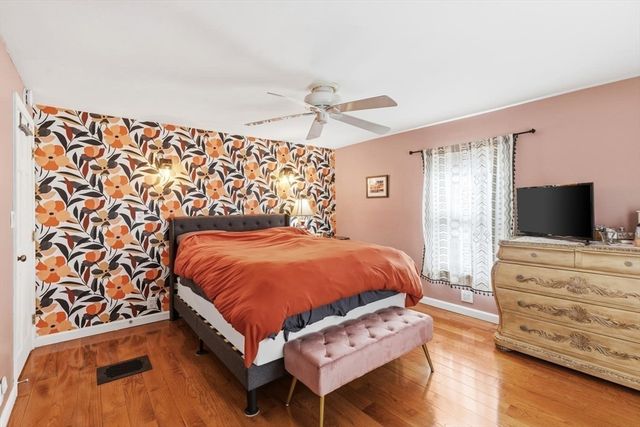 29 Woodlawn St, Lynn, MA 01904