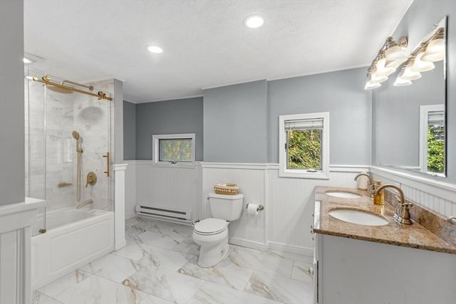 29 Woodlawn St, Lynn, MA 01904
