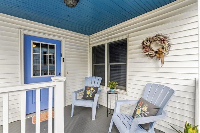 29 Woodlawn St, Lynn, MA 01904