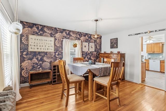 29 Woodlawn St, Lynn, MA 01904