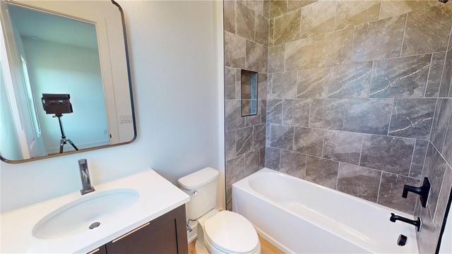 35588 FARMVIEW ROAD, Dade City, FL 33525