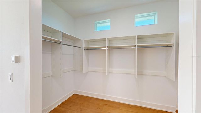 35588 FARMVIEW ROAD, Dade City, FL 33525