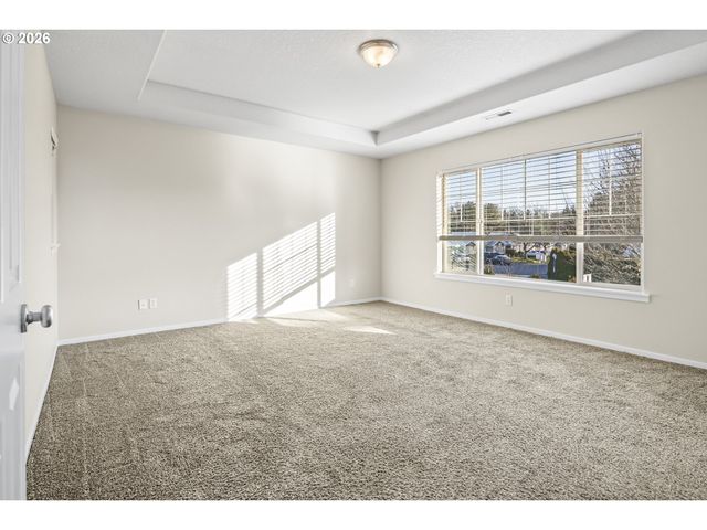 490 Ne 64TH Way, Hillsboro, OR 97124