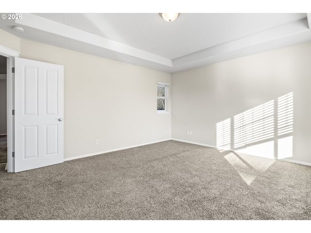 490 Ne 64TH Way, Hillsboro, OR 97124