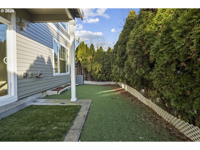 490 Ne 64TH Way, Hillsboro, OR 97124