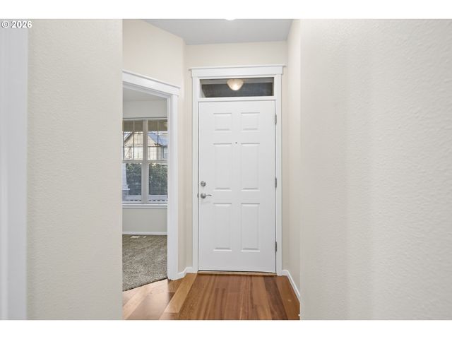 490 Ne 64TH Way, Hillsboro, OR 97124