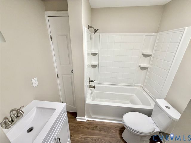 12 W Berry St, Sandston, VA 23150