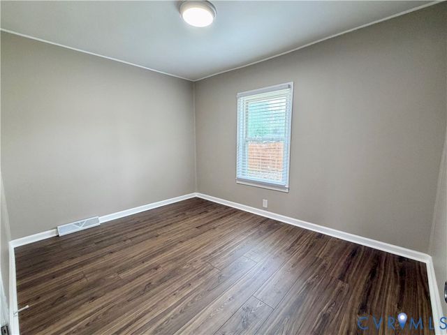 12 W Berry St, Sandston, VA 23150