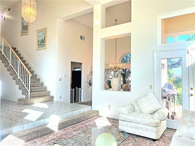 42205 Round Hill Drive, Lancaster, CA 93536