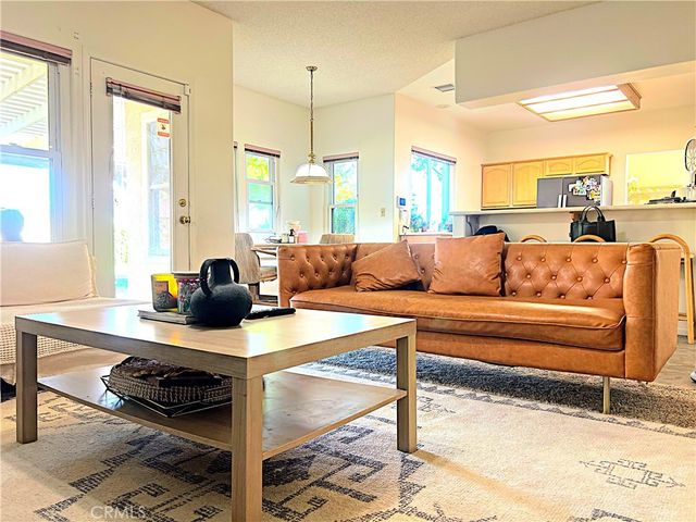 42205 Round Hill Drive, Lancaster, CA 93536