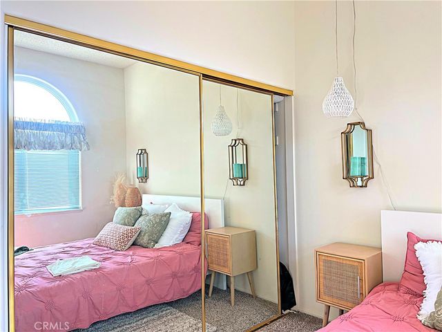 42205 Round Hill Drive, Lancaster, CA 93536